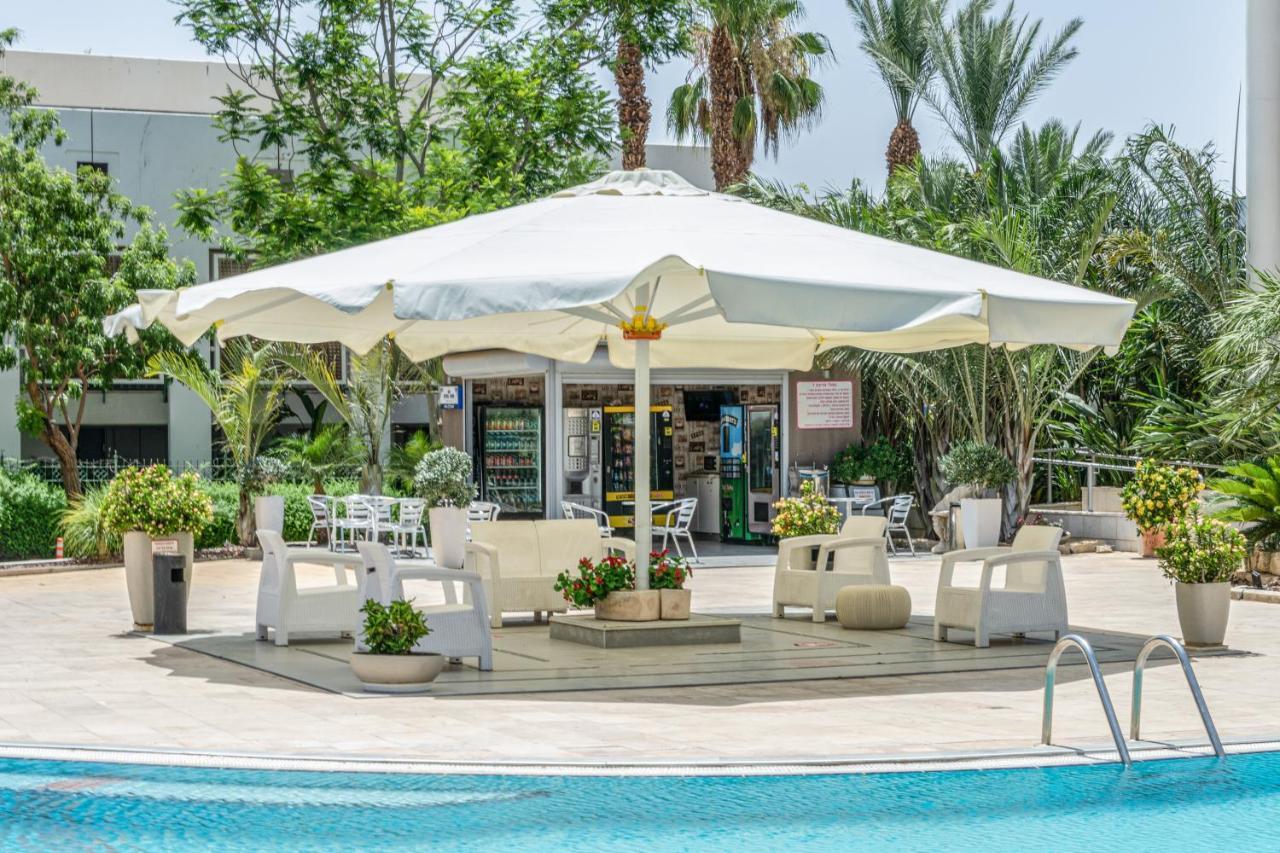 דירת גן פונה לבריכה - Pool Garden View Eilat Apartment Bagian luar foto